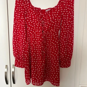 Adoore klänning - Så fin röd adoore klänning😍