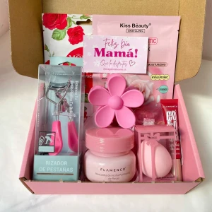 Anpassade hudvårdsboxar med naglar - Välj bland: - Hudvårdsprodukter (serum, fuktkrämer, rengöringsmedel) - Makeup-essentials (foundation, ögonskuggor, läppfärg) - Läppvård (läppbalsam, läppglans) - Hårtilbehör (hårfångare, hårklämmor) - Ögonfransar (ögonfransrullare) - handmade Nagelperfektion (pålimmade naglar) 