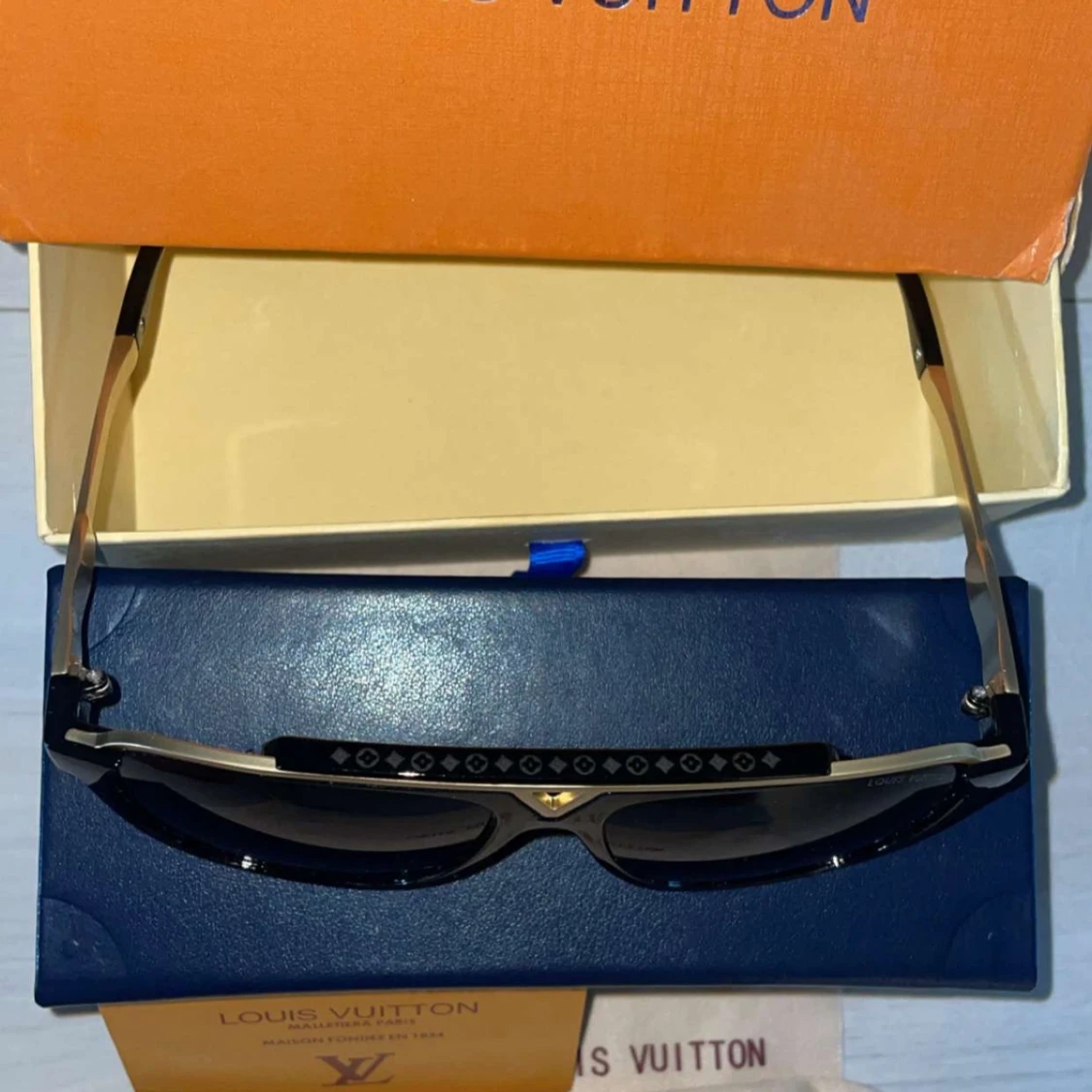 Fina glajor med box och certifikat  - 2