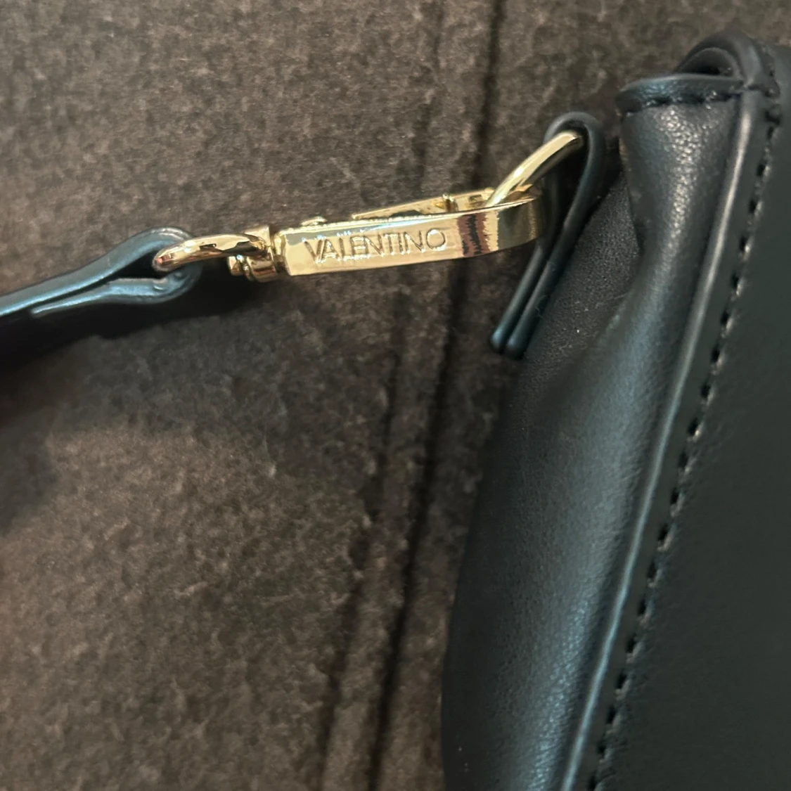 Svart axelväska från Valentino - 2