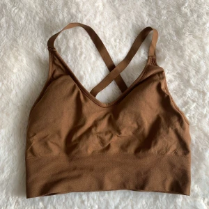 Filippa K sport bh  - Ny utan prislapp