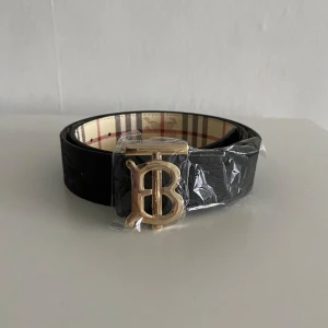 Burberry Bälte - Helt ny storlek 105cm. Dm för intresse 📲