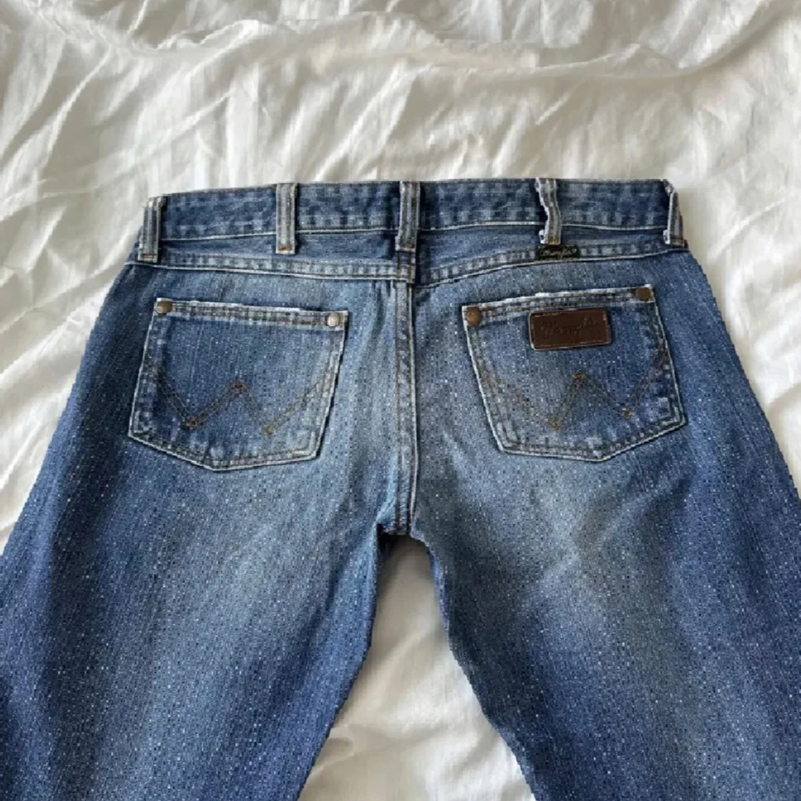 Lågmidjade bootcut jeans från Wrangler - 3