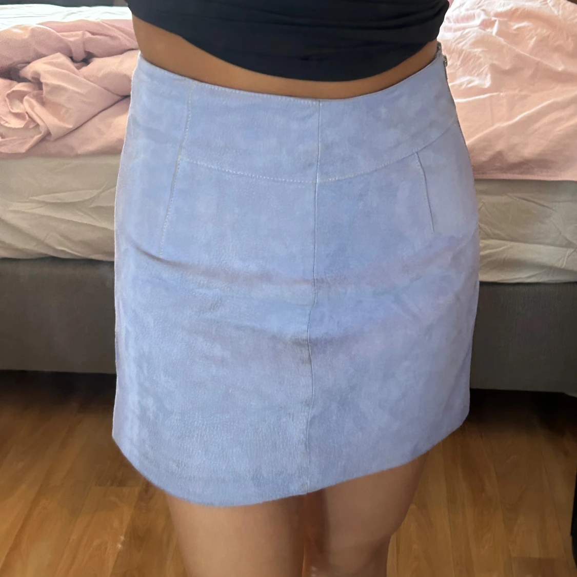 Ljuslila mockakjol med dragkedja