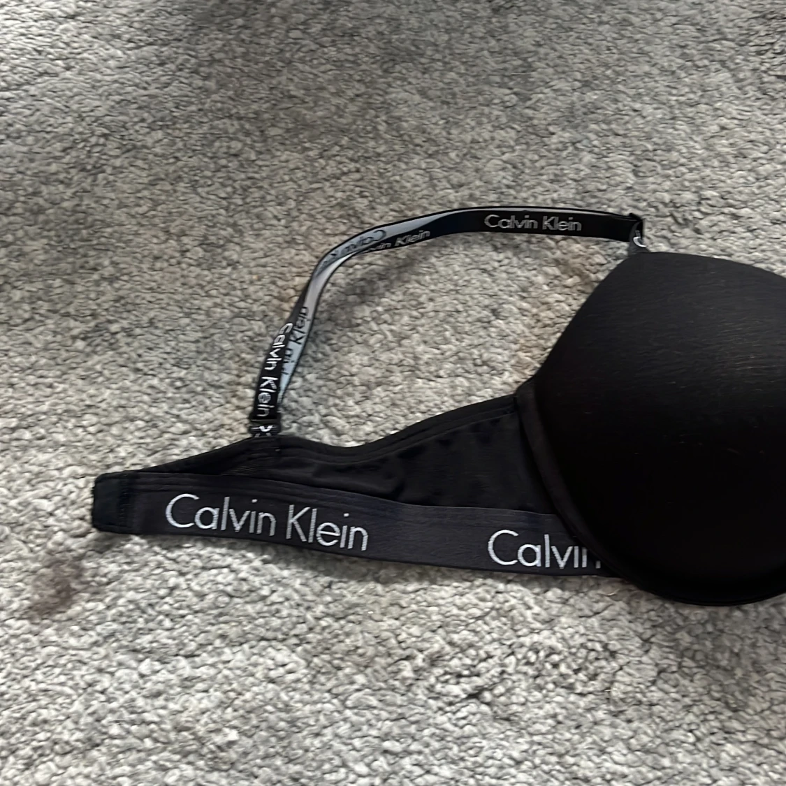 Svart Calvin Klein push up bh  - 1