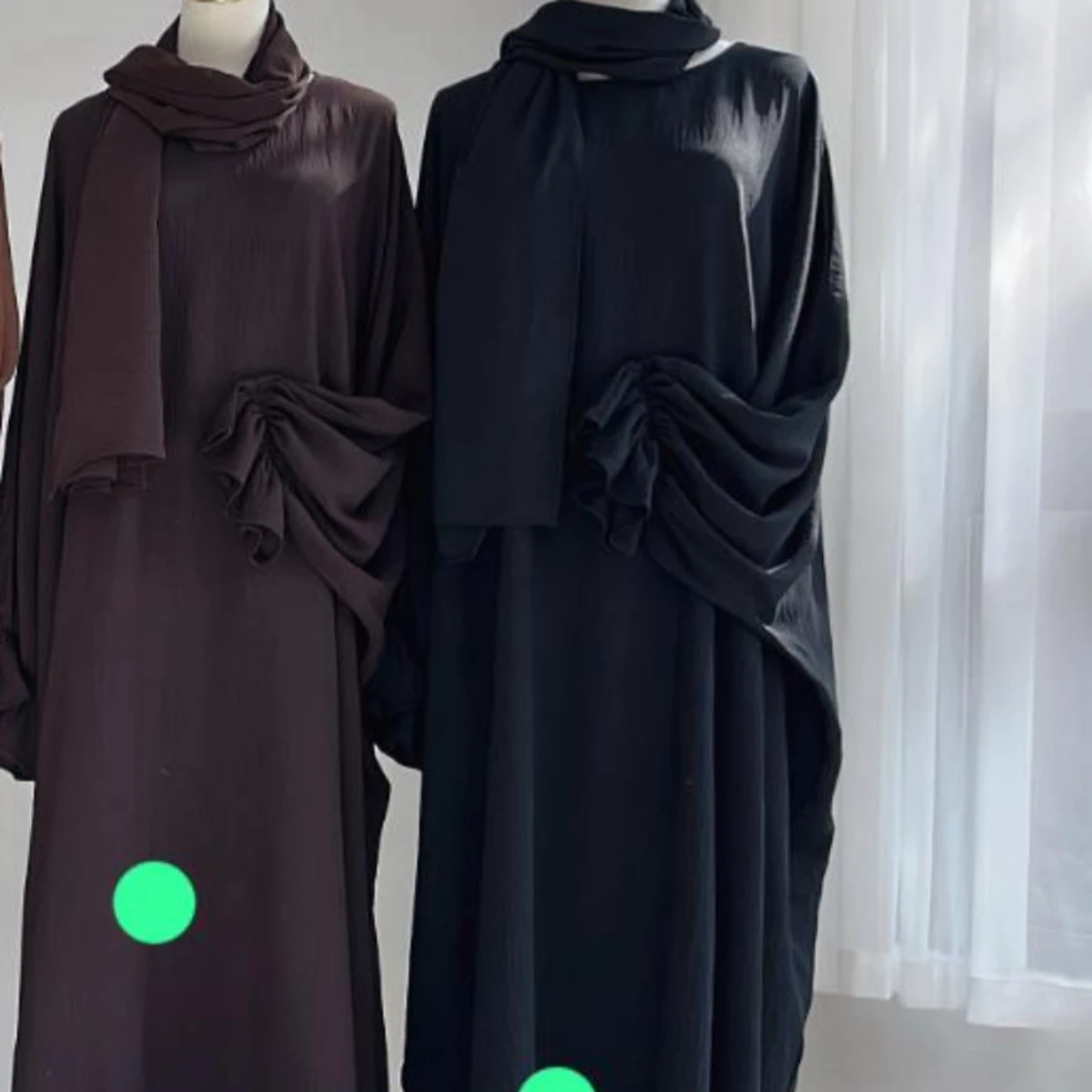 Oversized långklänning med volangärm - 3