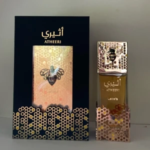 Lattafa Atheeri 100ml - Lattafa Atheeri edp. toppnoter av passionsblomma och daggdroppe, hjärtnoter av orkidé och jasmin samt basnoter av vanilj och amber. 100ml. Se bild för mängd kvar! Inspirerad  av Gucci gorgeous orchid. Vid köp skickar jag samma dag om posten/instabox affären är öppen! 
