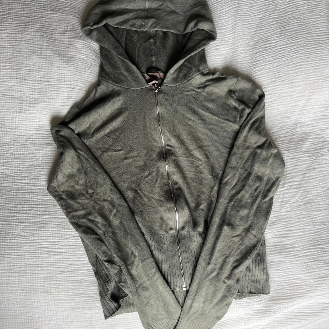 Grön zipup hoodie med dragkedja från H&M