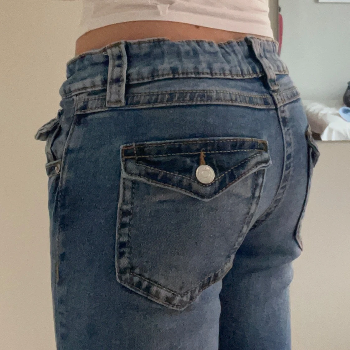 Blå jeans från Gina Tricot - 4