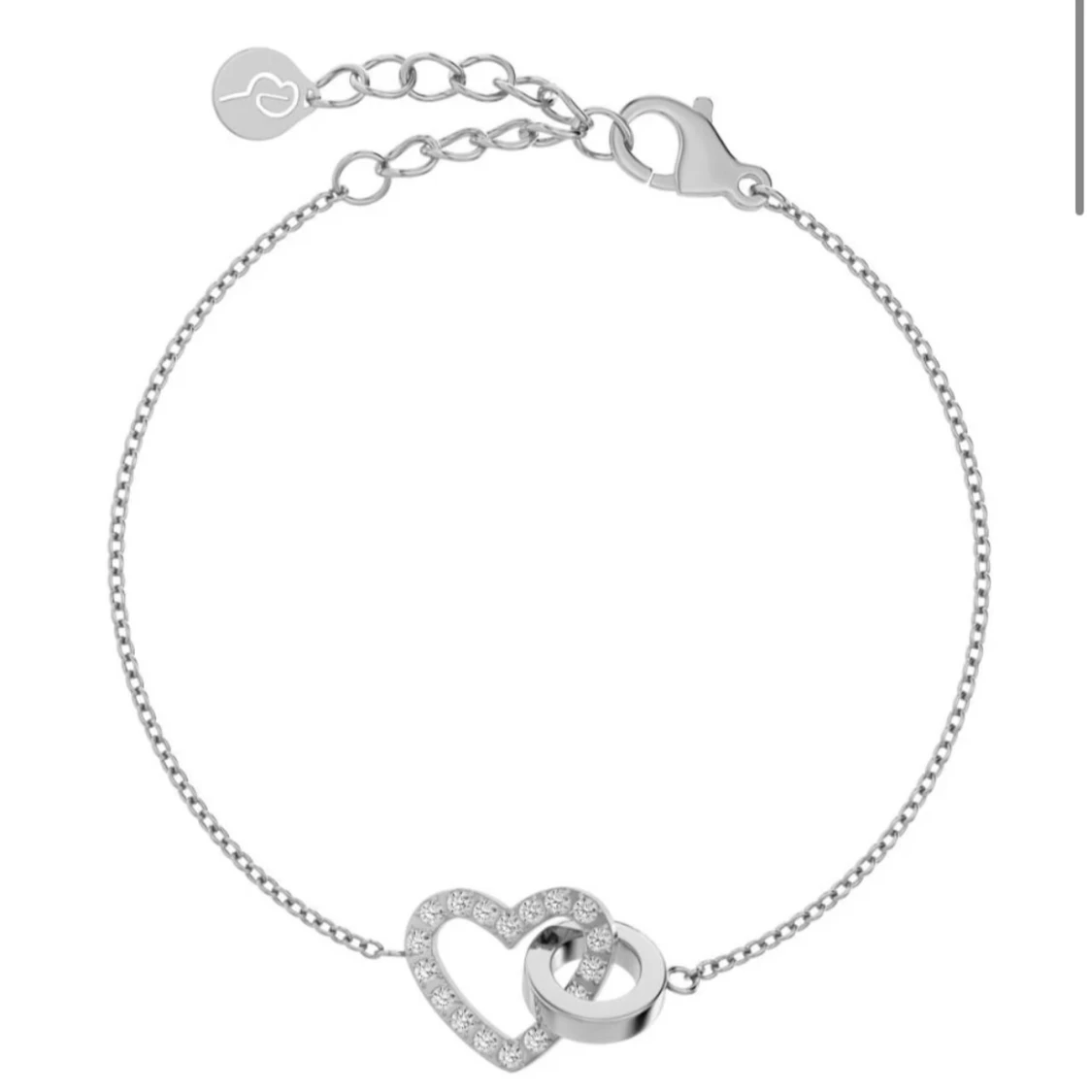 Silverarmband med hjärtdetalj