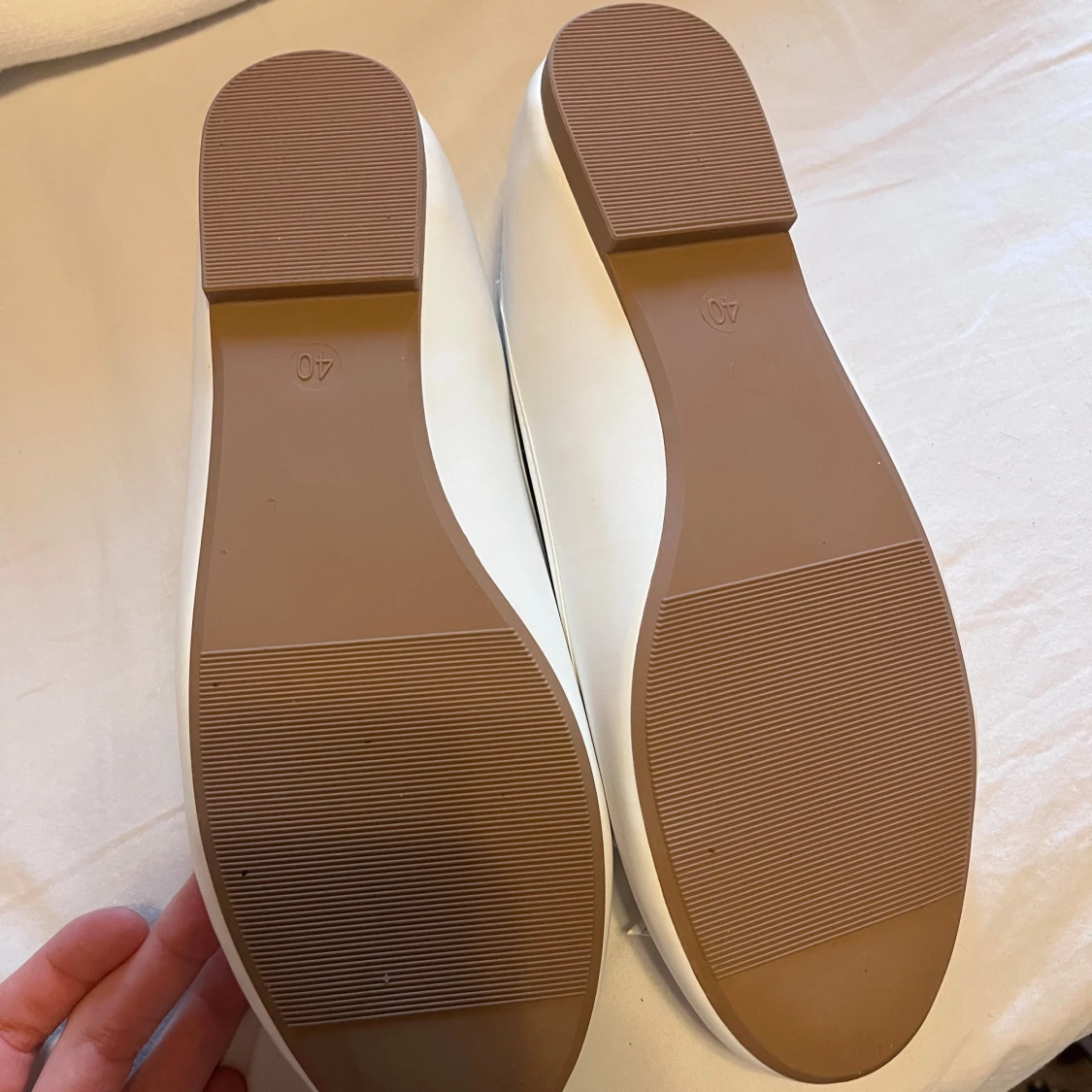 Vita ballerinaskor från Claudia Ghizzani - 2