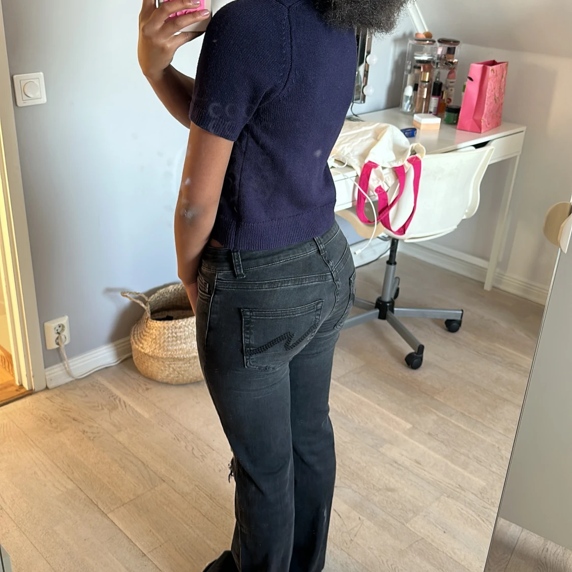 Mörkblå croppad tröja - 1