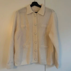 H&M Mohair Kofta, Benvit, Strl: S - Använd bara några gånger, oversized i storleken.