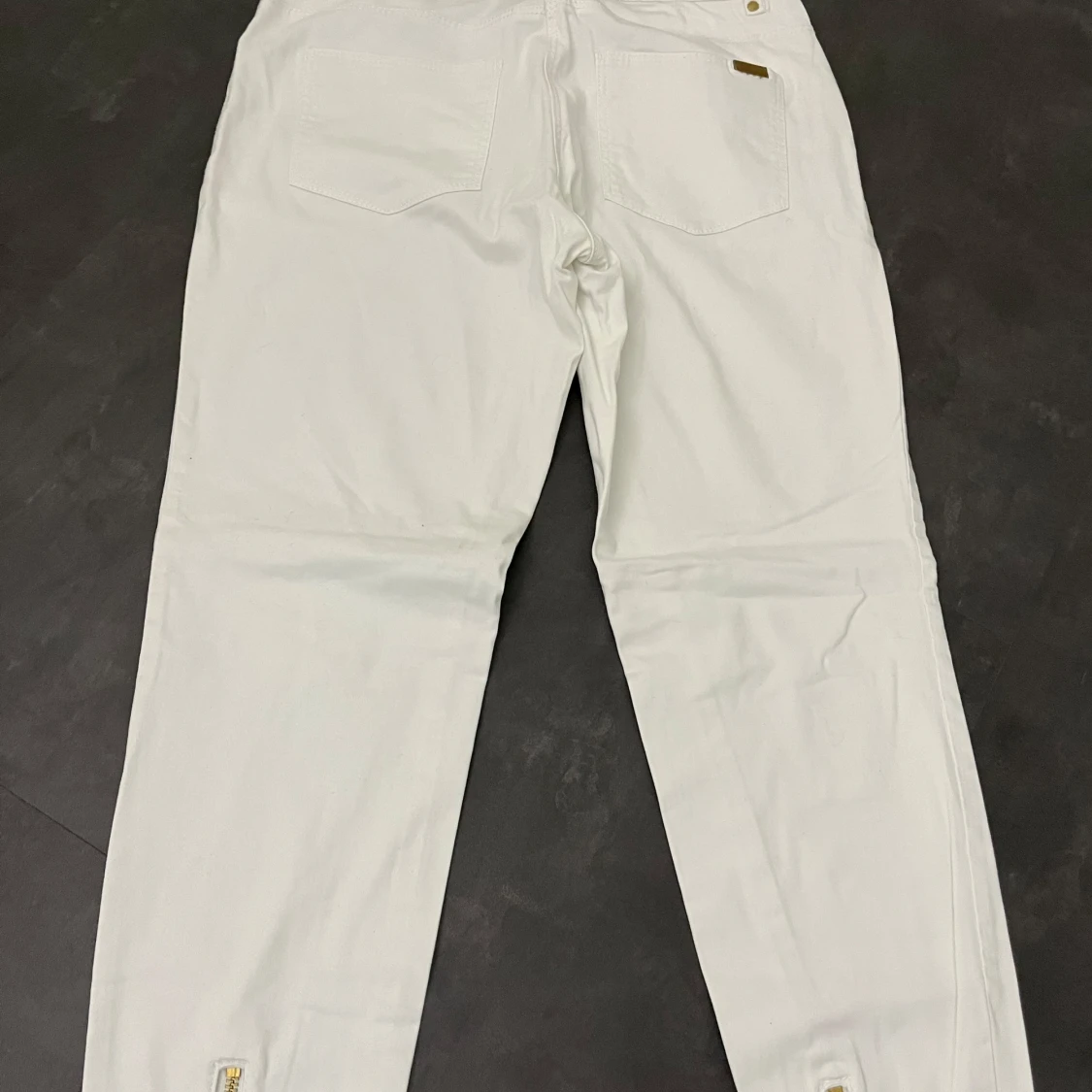 Vita jeans från H&M - 3