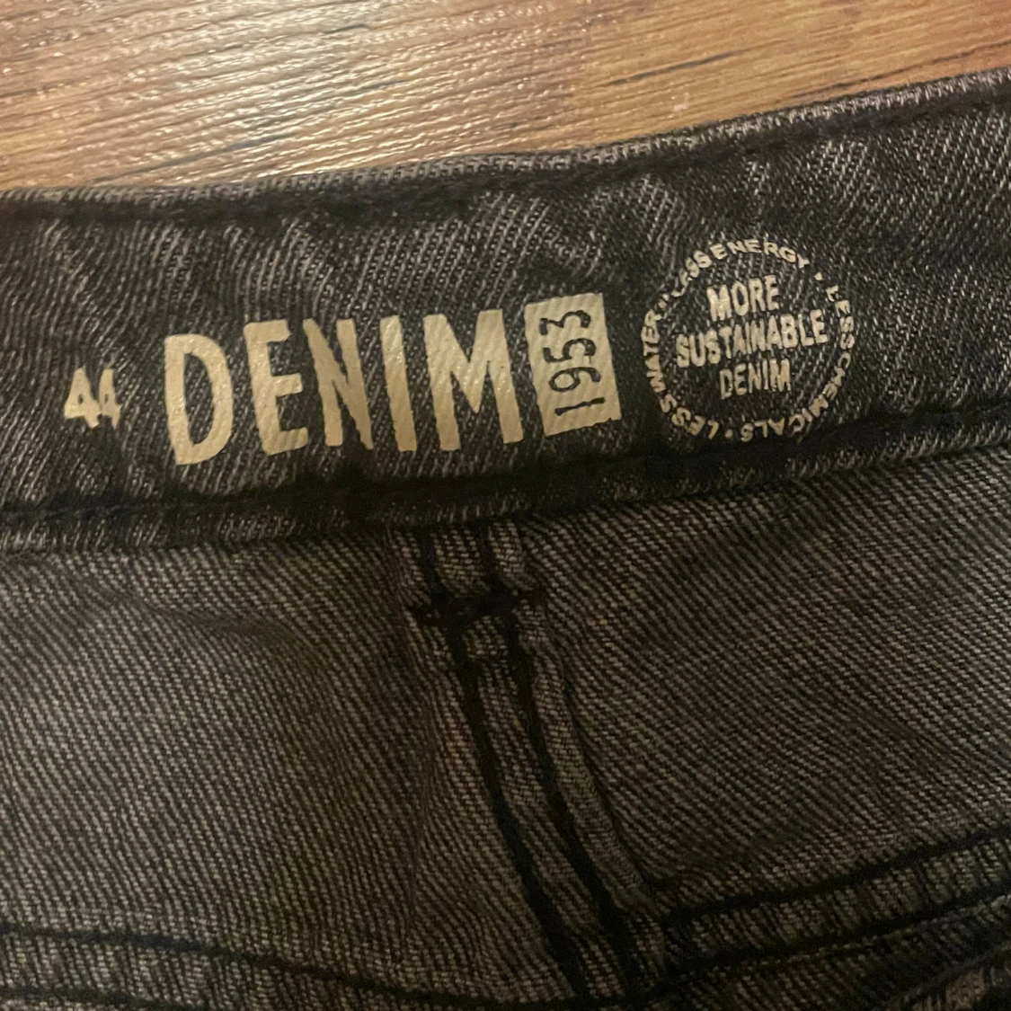 Svarta baggy denimbyxor - 1