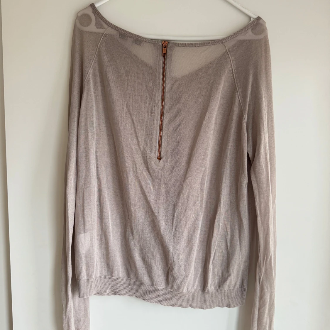 Beige tröja från Dagmar - 2