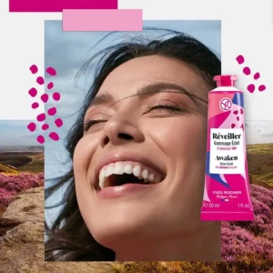 Ny! Awaken Glow Scrub från Yves Rocher - Ny! Awaken Glow Scrub är en ansiktspeeling med ekologisk romersk kamomill. Den har en fyllig och grynig konsistens som exfolierar huden skonsamt och ger en naturlig lyster. Produkten är vegansk och innehåller 99% biologiskt nedbrytbara ingredienser. Nypris 99:-