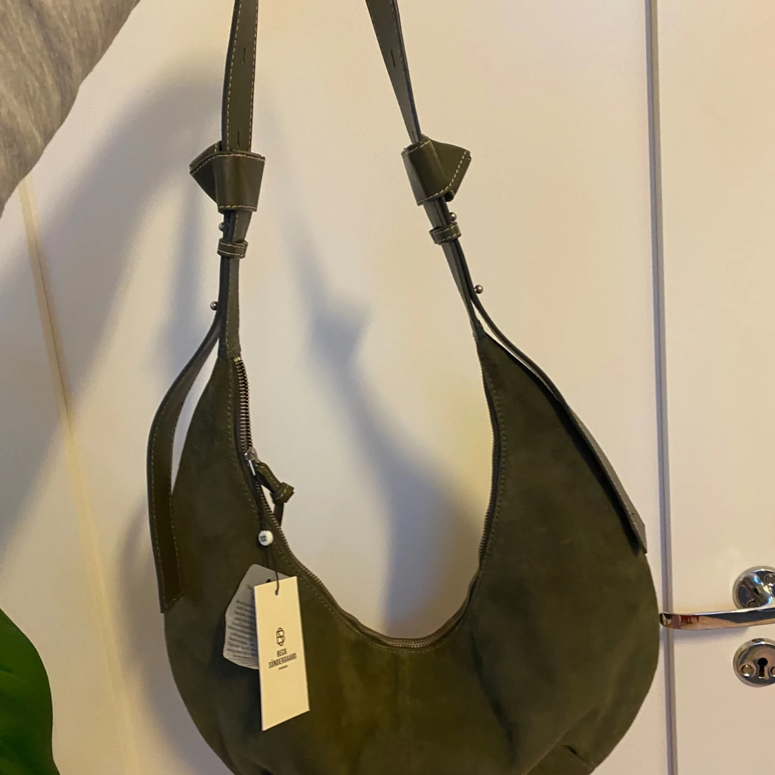 Olivgrön axelväska från Beck Söndergaard - 1
