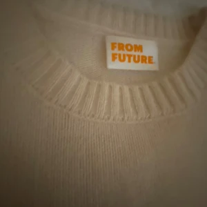 From future tröja💓 - Supermjuk charsmir tröja från from future❤️Nypris 2955 och endast använd ett fåtal gånger☺️