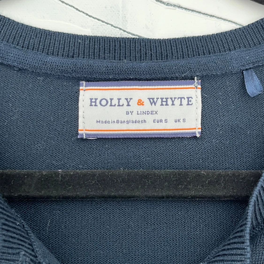 Mörkblå kofta från Holly & Whyte - 1