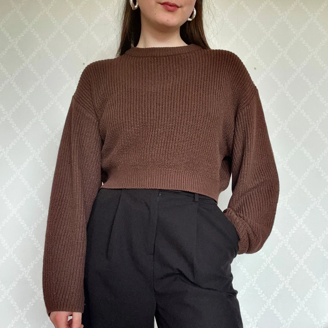 Brun stickad tröja