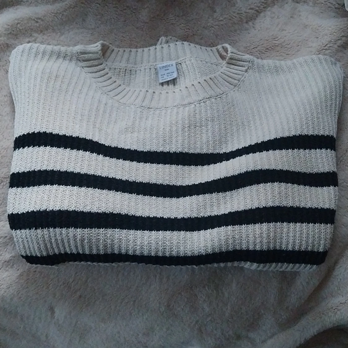 Randig stickad tröja från Lindex