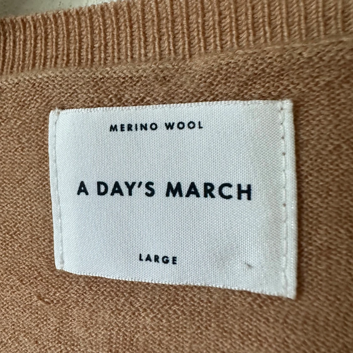 Beige merinoulltröja från A Day's March - 2