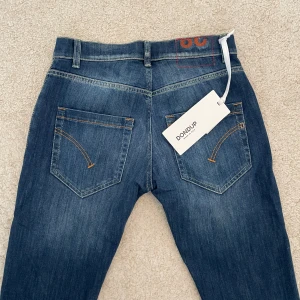 Dondup Jeans - Brand new - Skick 10/10 (Helt ny) | Nypris: +4000kr, säljer endast för 1199kr! | Hör av dig vid frågor!