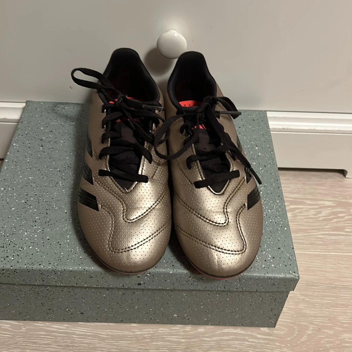 Adidas Predator fotbollsskor guld/svart - 2