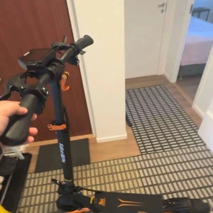 Kukurin g2 PRO - Säljer en kukurin g2 pro på snabb affär bak däck sönder men extra däck finns