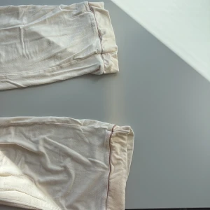 Pyjamas set från intimissimi 💕💕 - Supermysigt Pajamas det från intimisimi i färgen begie! Har använt 1 gång❣️skriv för mer info!