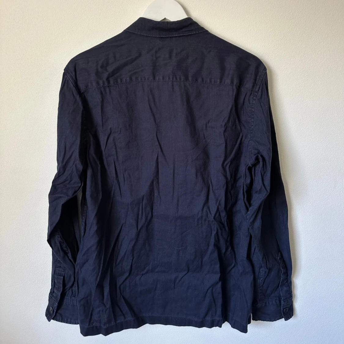 Mörkblå overshirt från H&M i linne - 1