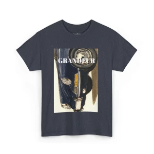 VÅRAN EGEN T-shirt - ✨Snart lanserar vi vårt eget klädmärke!✨ Vi är supertaggade på att äntligen få dela detta med er💥 Vad tycker ni? Skulle ni vilja bära våra kläder👕👖 Hör av er om ni är intresserade, vi vill höra era tankar❤️