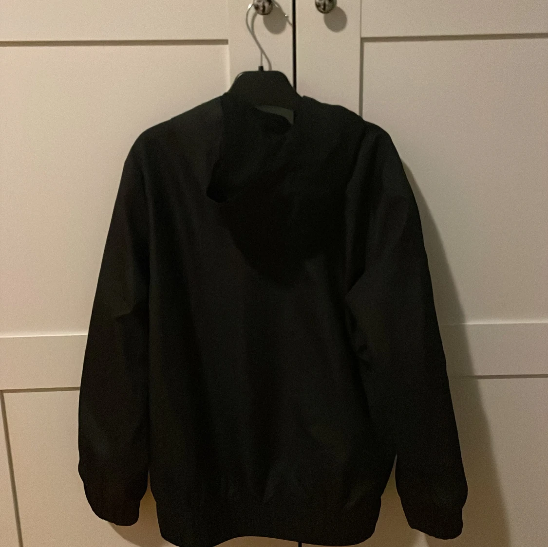 Svart vindjacka från McKenzie - 4