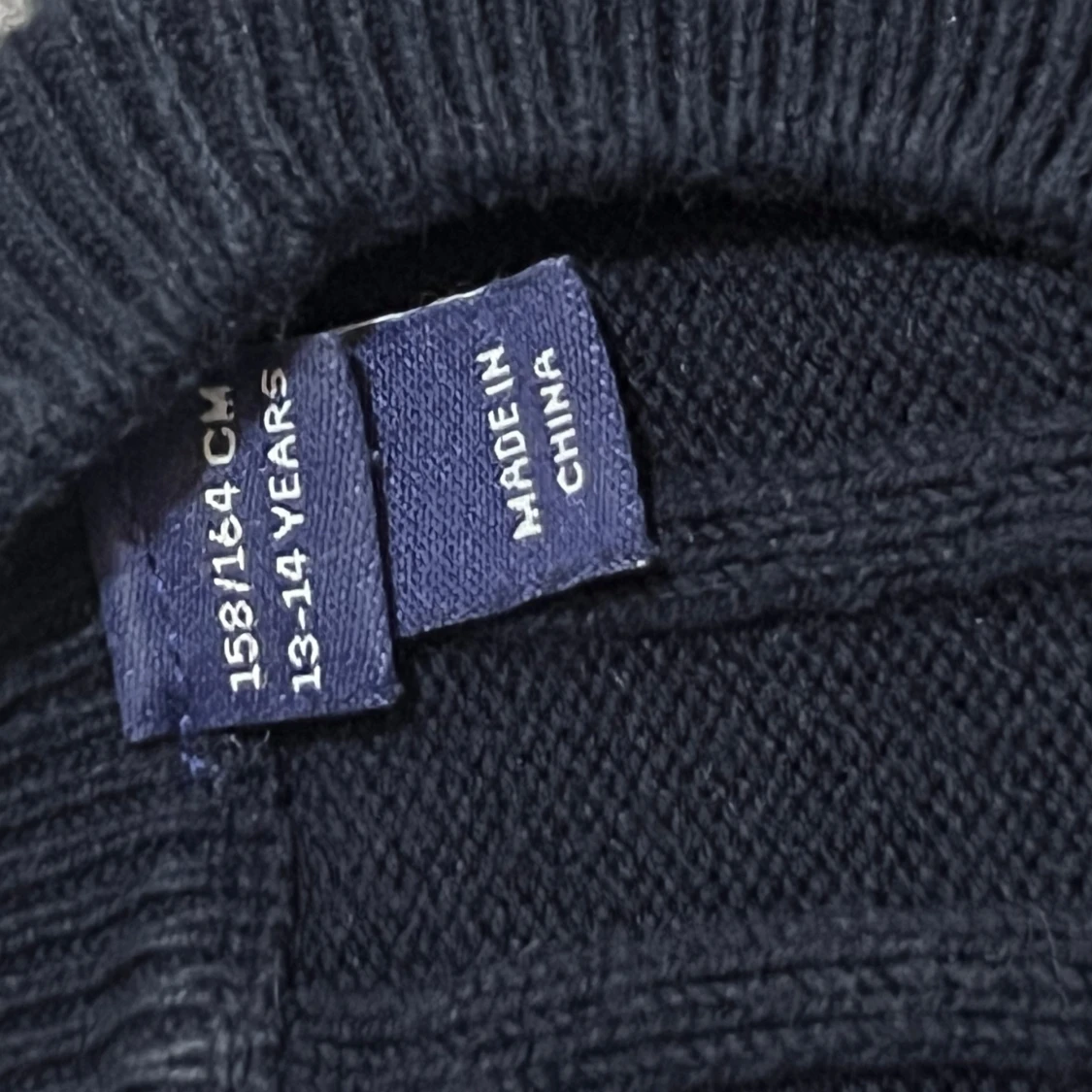 Mörkblå stickad tröja från GANT - 3