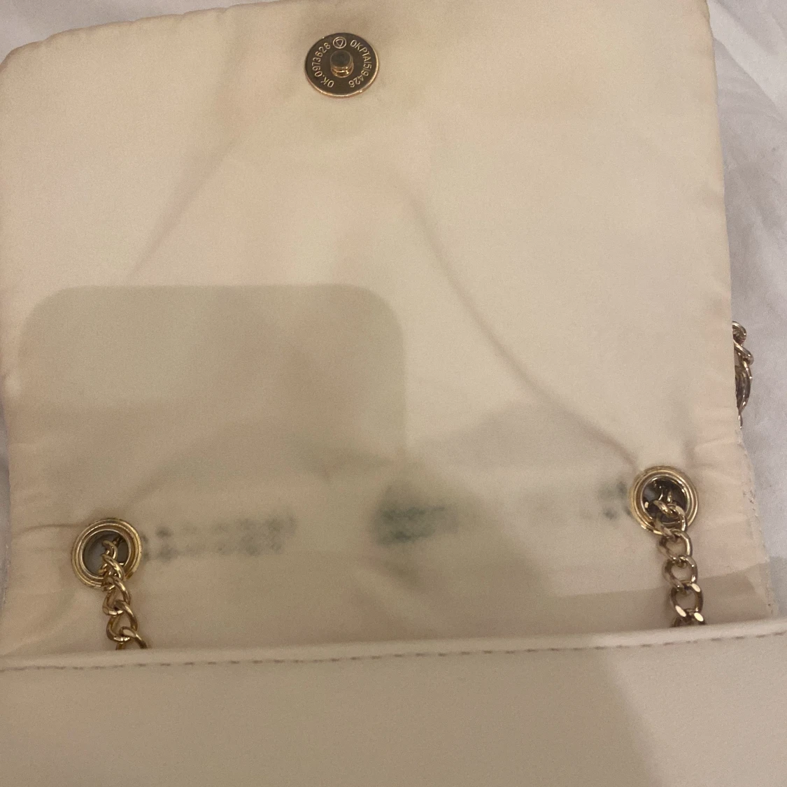 Off white axelrems väska från HM!  - 3