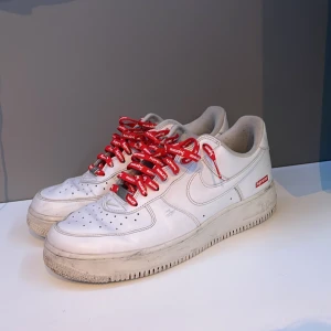  Nike Air Force Supreme - Nike Air Force Supreme. Köpta för två år sedan. Storlek 43. Betalning sker via Swish