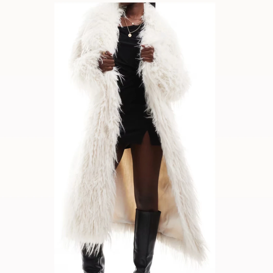 Vit lång pälsjacka från Asos - 1