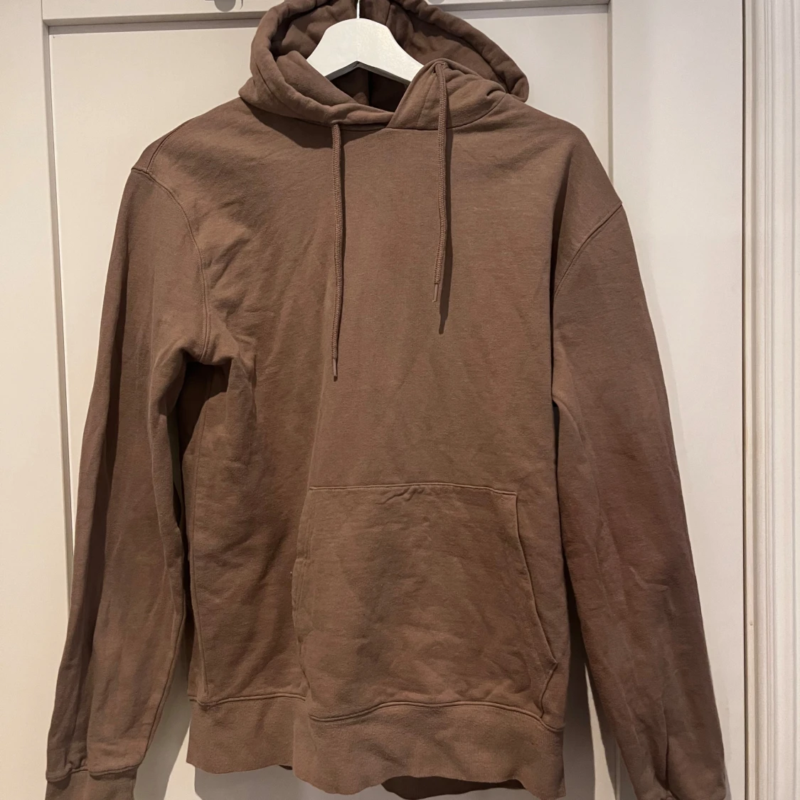 Beige hoodie från Cubus