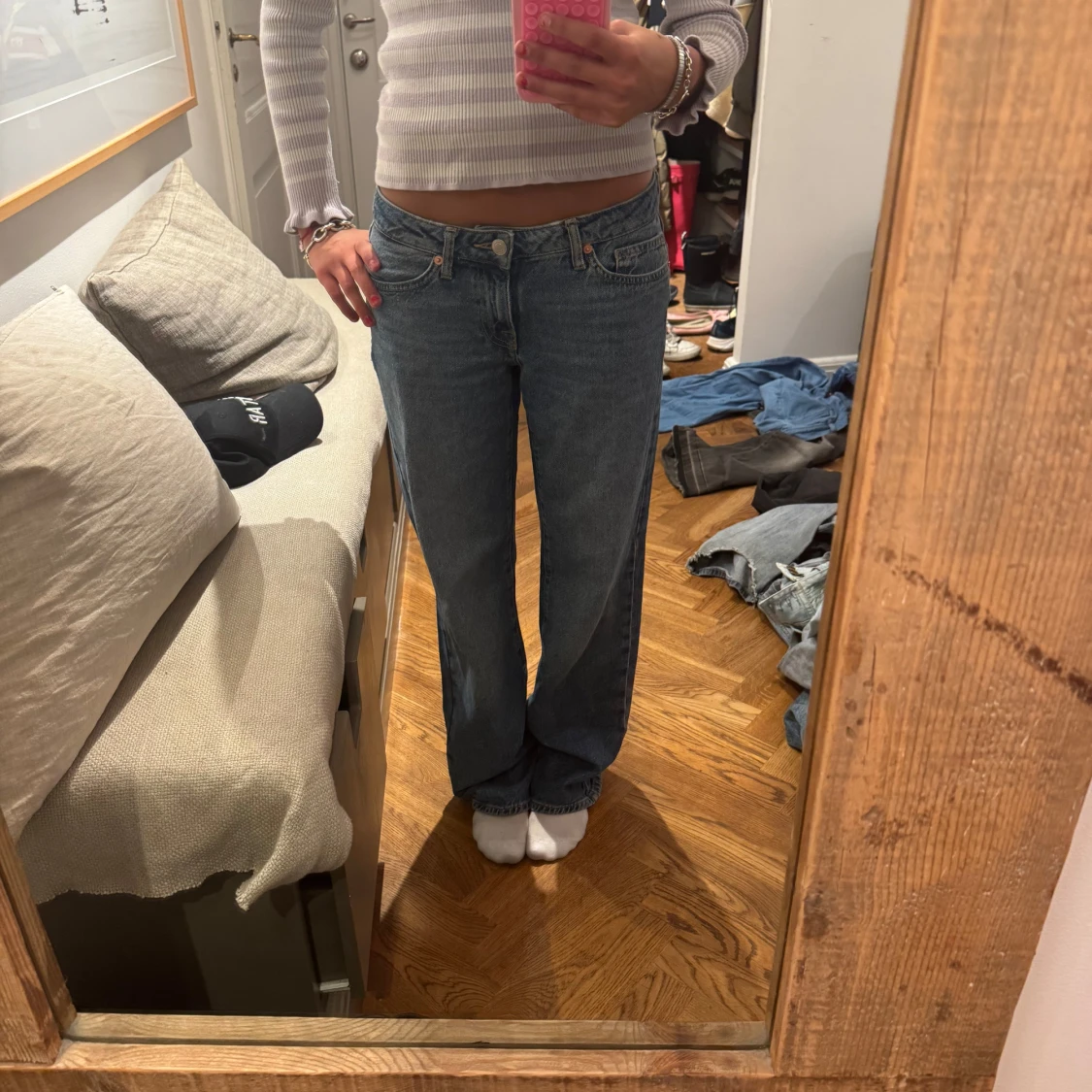 Blå raka jeansbyxor från Levis - 1