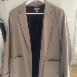 Kavaj HM S - Kavaj i fint skick! Från H&M