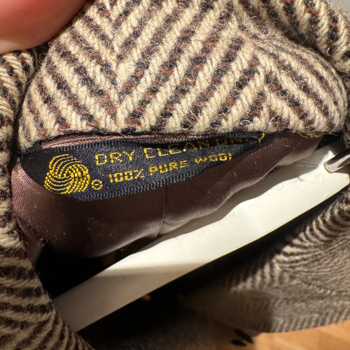 Beige och brun rutig kappa från Sartoria Partenopea - 2