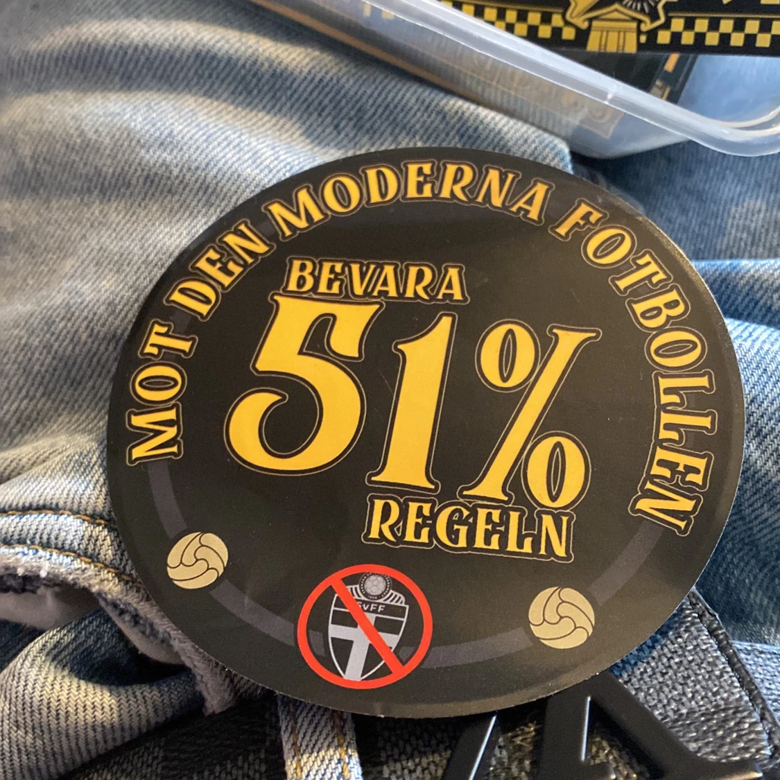 Gorilla klister  - 1