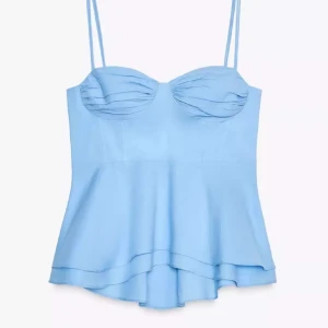 Ljusblå peplum linnetopp med tunna band - Snygga populära toppen från Zara. 