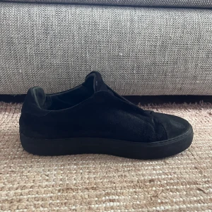 EN Arigato vänstersko storlek 45 - EN Arigato vänstersko som är storlek 45