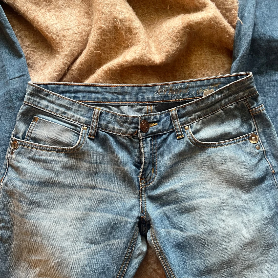 Ljusblå jeansbyxor från Pepe Jeans - 1