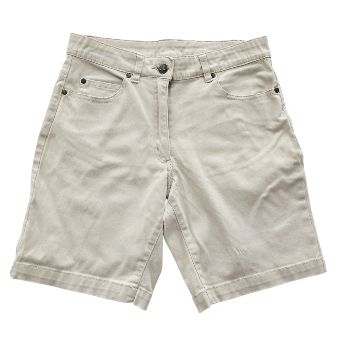 Beige klassiska jeansshorts