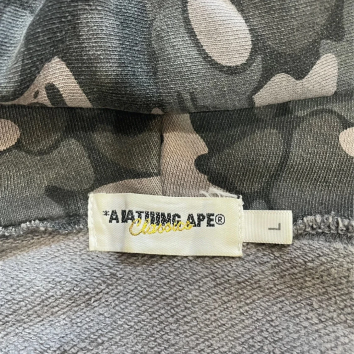 Grå camo hoodie från A Bathing Ape - 2