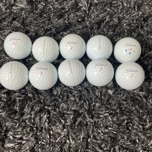Titleist PRO V1X - Säljer 10 stycken PRO V1X bollar i A/B skick. Hör av er vid frågor 