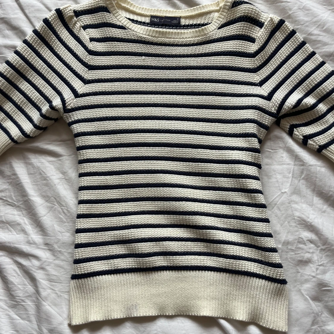 Stickad t-shirt  - 1